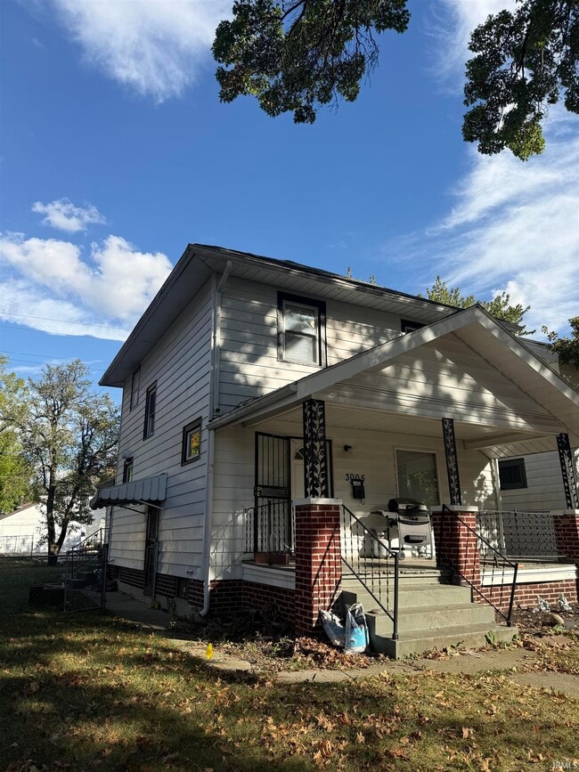 3005 Monroe St in Fort Wayne, IN - Building Photo - Building Photo