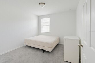 3552 Broadwing Blvd in Poinciana, FL - Building Photo - Building Photo