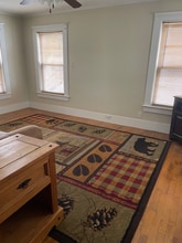 27 Bunker Hill St, Unit B in Lancaster, NH - Foto de edificio - Building Photo