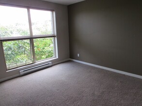 555 Franklyn St in Nanaimo, BC - Building Photo - Building Photo