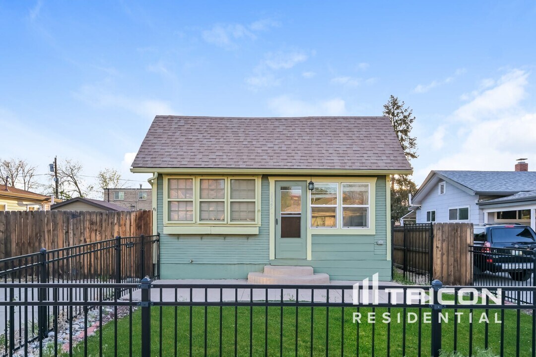 3625 S Elati St in Englewood, CO - Building Photo