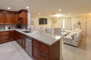 3815 NW 122nd Terrace in Sunrise, FL - Building Photo