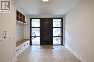 482 Anthony Dr in Oakville, ON - Building Photo - Building Photo