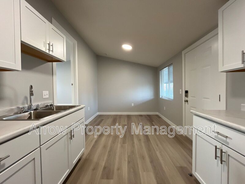 877 N 26th St in Lincoln, NE - Foto de edificio