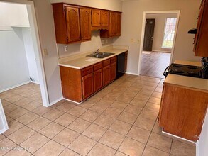 4158 Penwell Dr in Horn Lake, MS - Foto de edificio - Building Photo