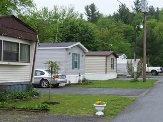 1823 County Route 21 in Valatie, NY - Foto de edificio