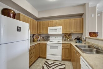 Fresco in Moreno Valley, CA - Foto de edificio - Building Photo