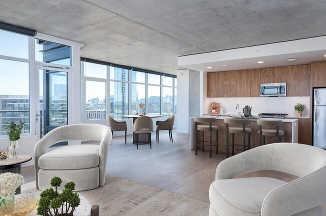 The Sutton in Portland, OR - Building Photo - Building Photo