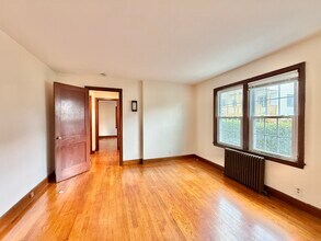 820 Brewster St in Bridgeport, CT - Building Photo - Building Photo