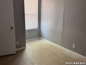 5308 S Pleasant Valley Rd in Austin, TX - Building Photo - Building Photo