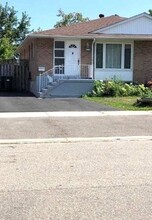 2638 Sherhill Dr in Mississauga, ON - Building Photo - Building Photo