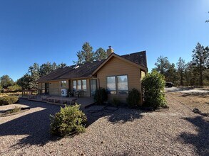 64131 Tumalo Rim Dr in Bend, OR - Building Photo - Building Photo