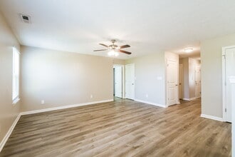 15298 Royal Grove Dr in Noblesville, IN - Building Photo - Building Photo