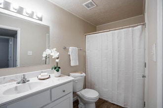 Aspen Meadow Apartments in Hopkinsville, KY - Building Photo - Building Photo