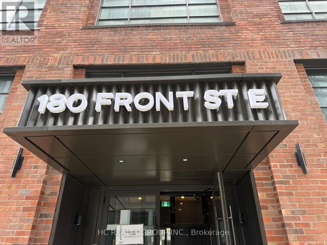 180 Front St E in Toronto, ON - Building Photo - Building Photo
