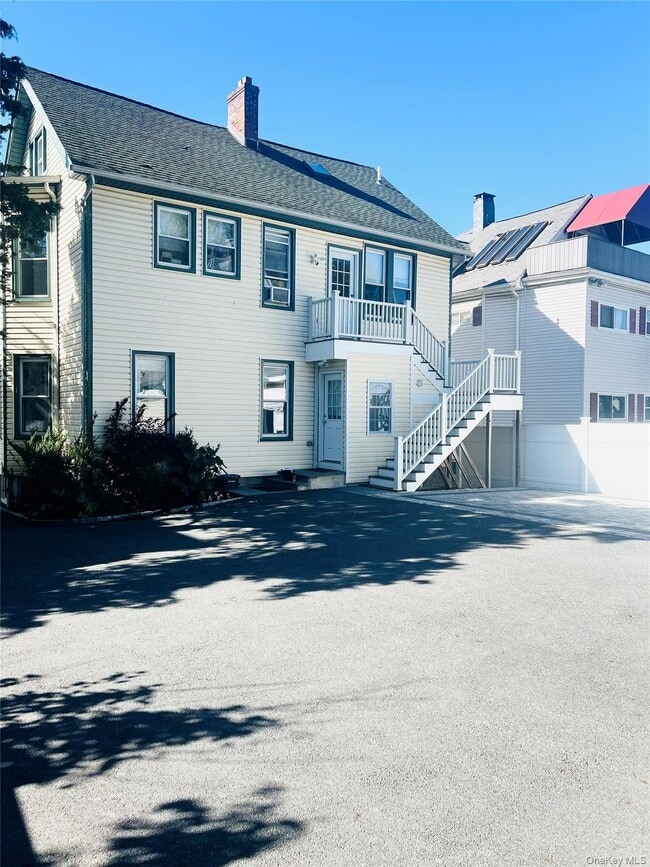 339 Washington St in Peekskill, NY - Building Photo - Building Photo