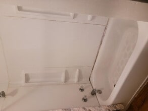 10913 Dove Ave in Cleveland, OH - Building Photo - Building Photo