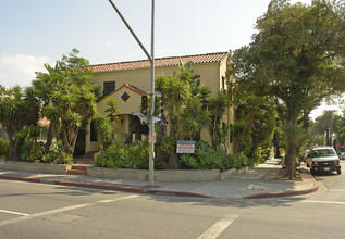 1242 N Spaulding Ave in West Hollywood, CA - Building Photo - Building Photo