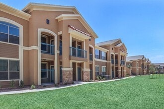 1100 S Stewart Blvd in Alton, TX - Building Photo - Building Photo