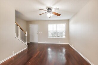 19119 Royal Isle Dr in Tomball, TX - Building Photo - Building Photo