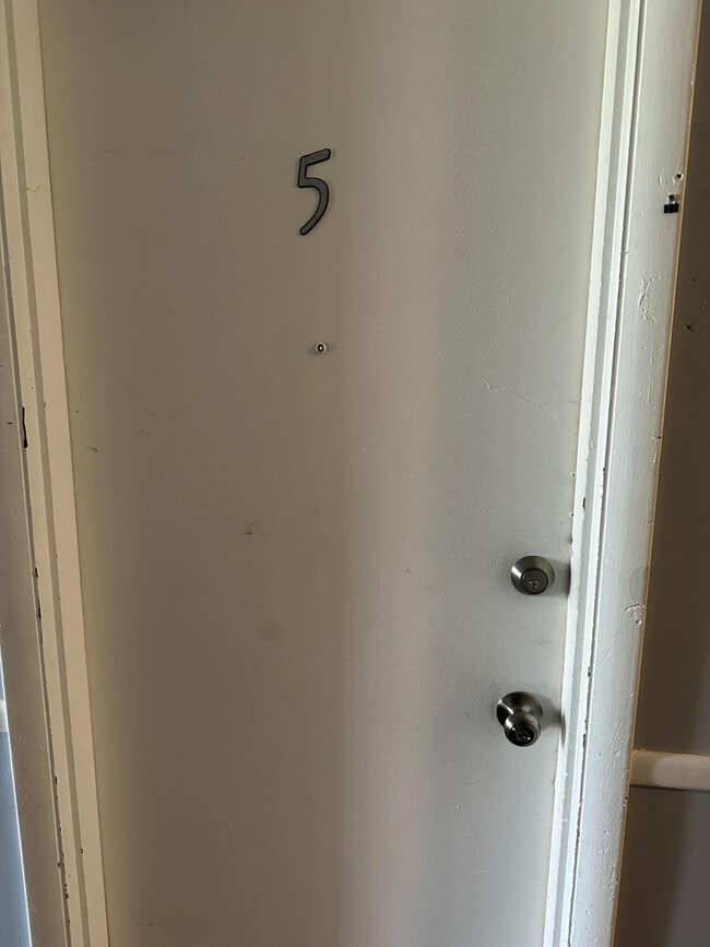 1921 Oxford Cir in Lexington, KY - Building Photo - Building Photo