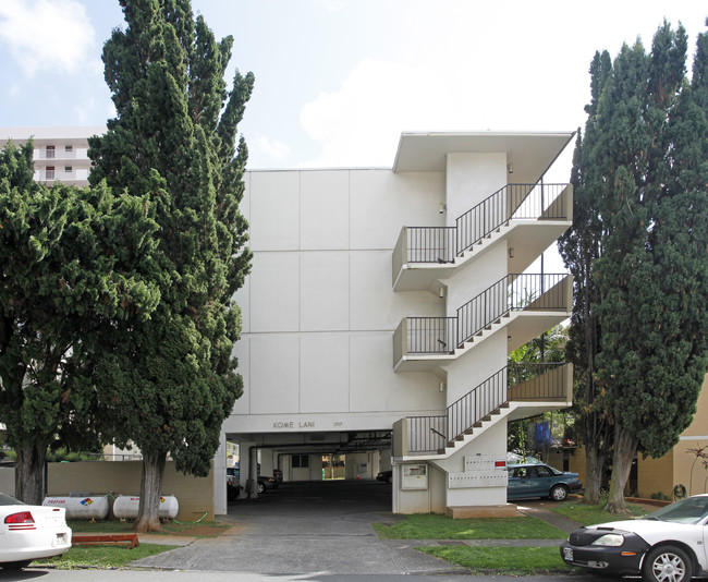 Kome Lani in Honolulu, HI - Foto de edificio - Building Photo