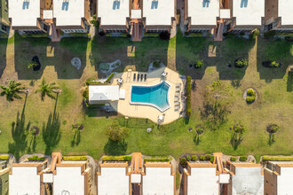 Sorrento Villas in Naples, FL - Foto de edificio - Building Photo