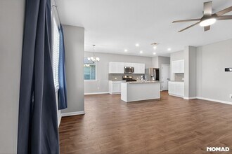 3274 E Blue Heron Dr in Lake Charles, LA - Foto de edificio - Building Photo