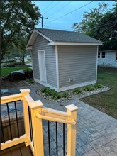 147 Linden Ave in Hampton, VA - Foto de edificio - Building Photo
