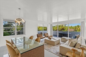 155 Ocean Ln Dr in Key Biscayne, FL - Building Photo - Building Photo