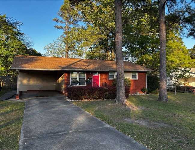 property at 3318 Rogers Dr