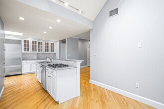 11 Elmwood Ave in Winchester, MA - Building Photo - Building Photo