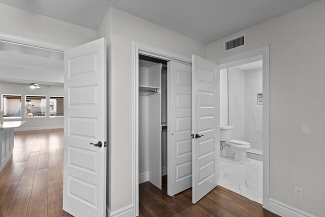 property at 1906 Yandell Dr