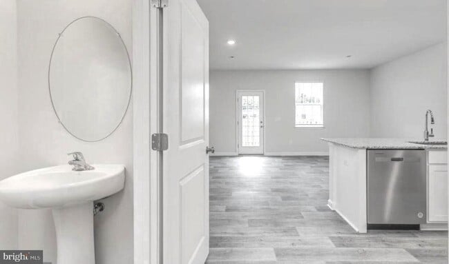 property at 141 Caterpillar Dr