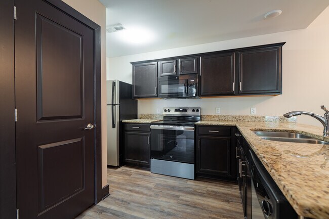 Westport Woods in Louisville, KY - Building Photo - Interior Photo