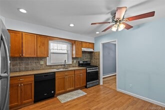 538 W Hudson St in Long Beach, NY - Building Photo - Building Photo