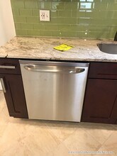 130 Brooks St, Unit 2 in Boston, MA - Building Photo - Building Photo