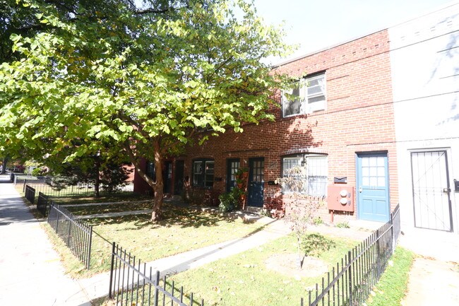 117-119 P St SW