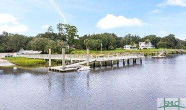 393 Dutchman's Cove Rd in Midway, GA - Building Photo - Building Photo
