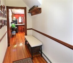 55 Avon St, Unit 1 in Somerville, MA - Foto de edificio - Building Photo