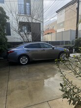 14119 Erwin St in Van Nuys, CA - Foto de edificio - Building Photo