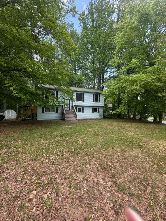 property at 690 San Gabriel Rd