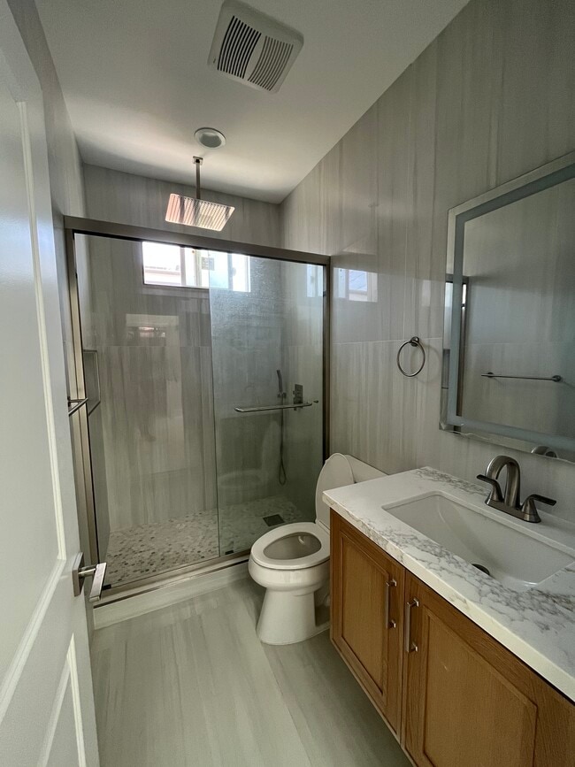 620 E Buckeyewood Ave in Orange, CA - Building Photo - Building Photo