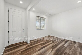 9364 E 105th Ave in Commerce City, CO - Building Photo - Building Photo