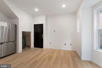 223 S 45th St in Philadelphia, PA - Building Photo - Building Photo