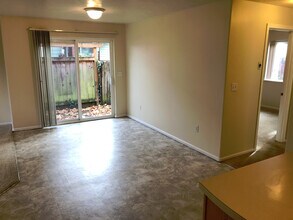 1741-1743 S St in Springfield, OR - Building Photo - Building Photo