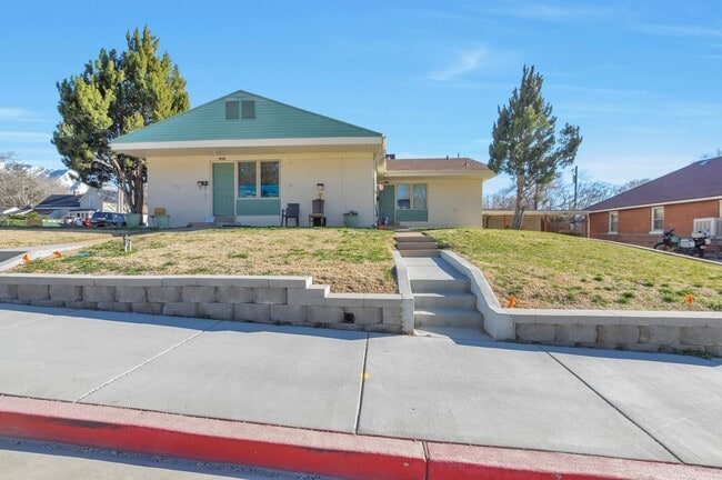 property at 481 20th St