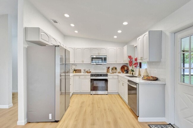 9312 Pinion Dr in Wellington, FL - Building Photo - Building Photo