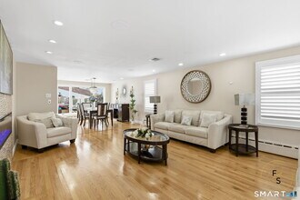 508 Highland St in Wethersfield, CT - Building Photo - Building Photo