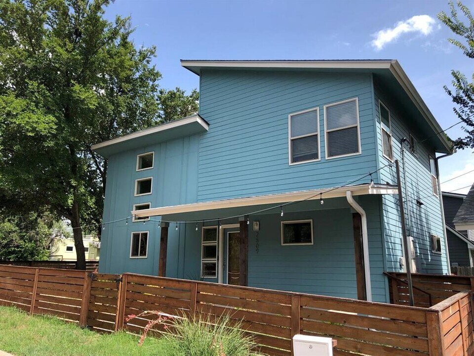2509 E 16th St in Austin, TX - Building Photo